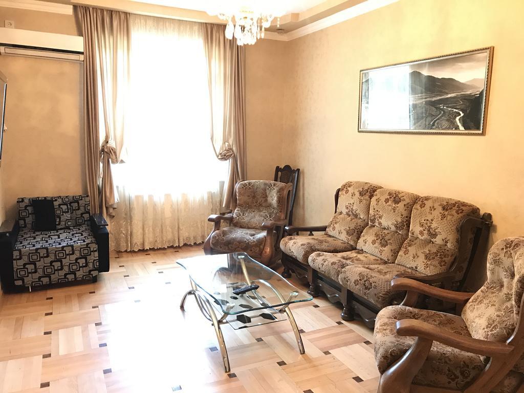Io Apartment Tbilisi Eksteriør billede